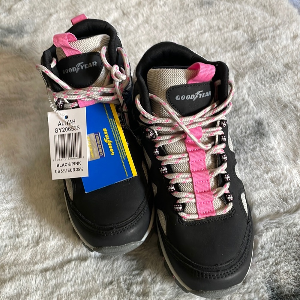 Water Resistant All Terrain Hiking Shoes